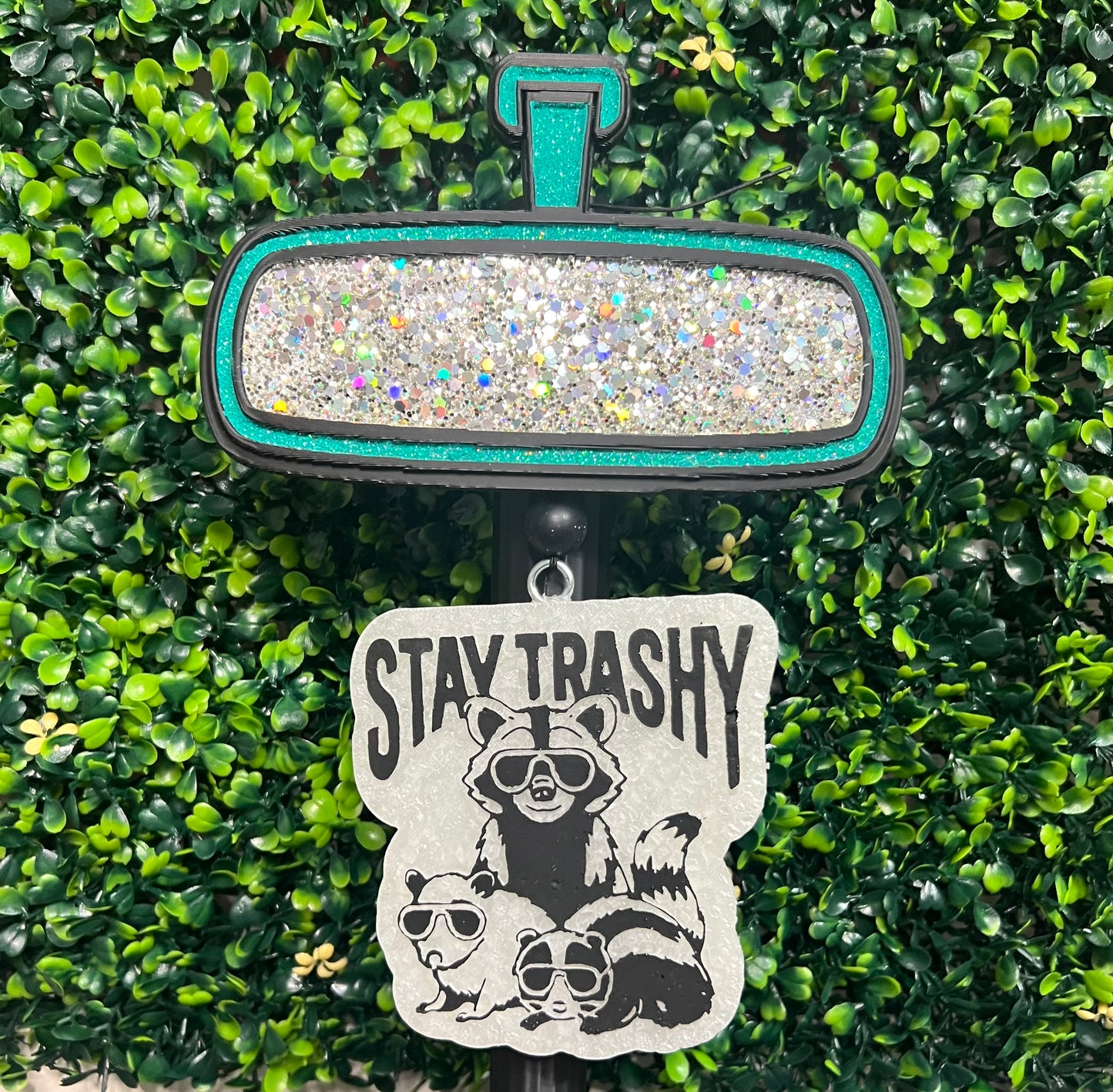 Stay trashy